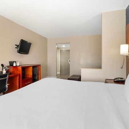 Comfort Suites West Jacksonville Zewnętrze zdjęcie