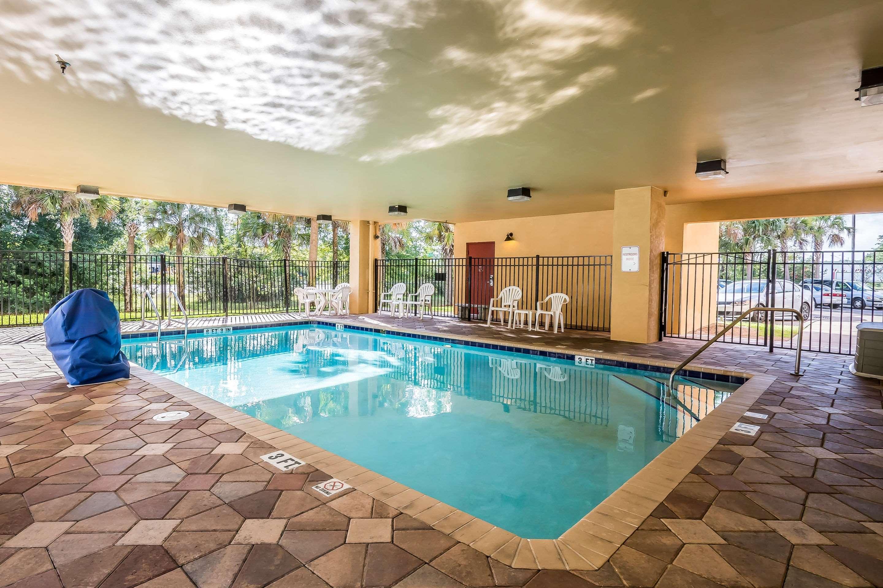 Comfort Suites West Jacksonville Zewnętrze zdjęcie