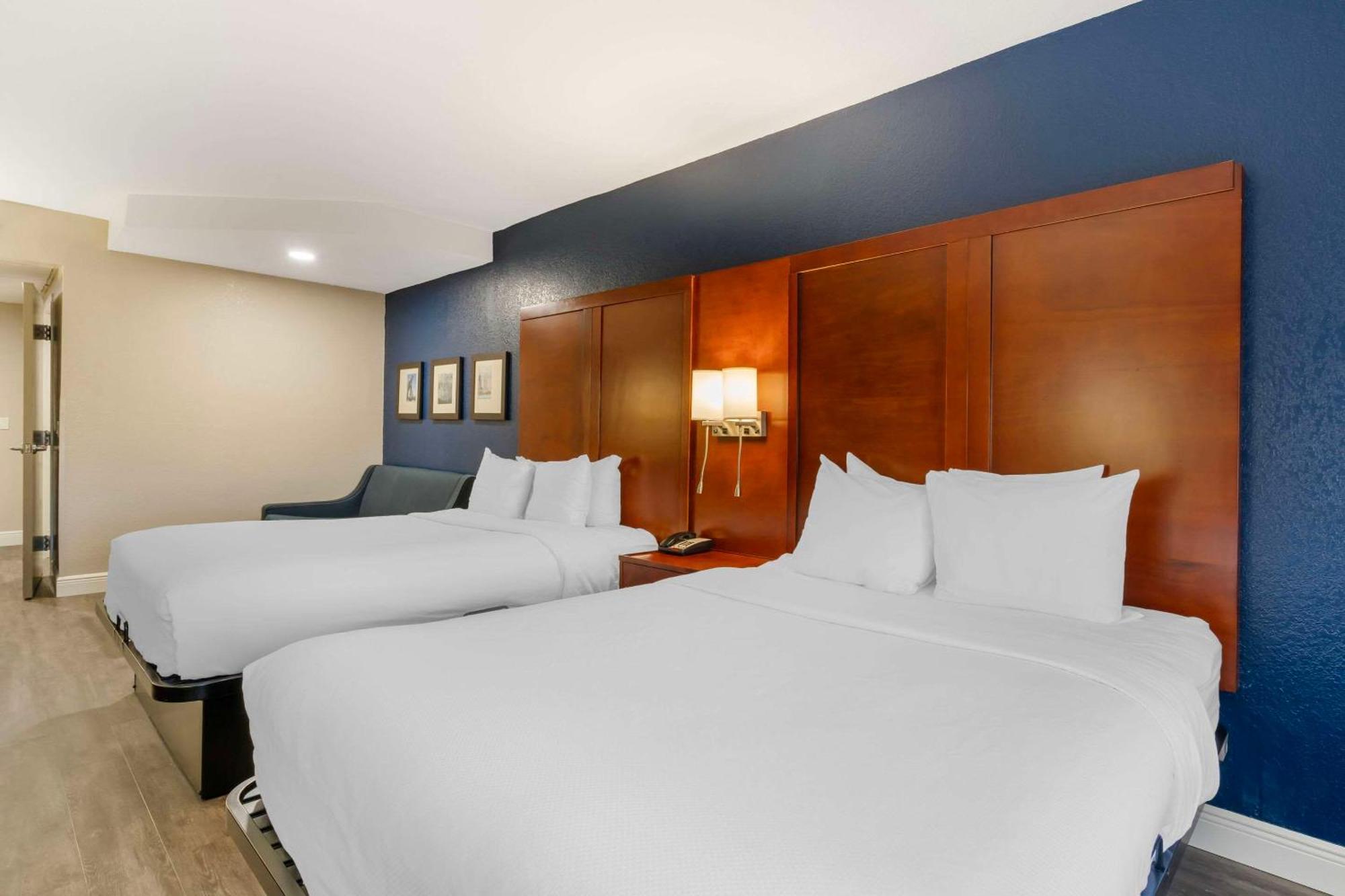 Comfort Suites West Jacksonville Zewnętrze zdjęcie